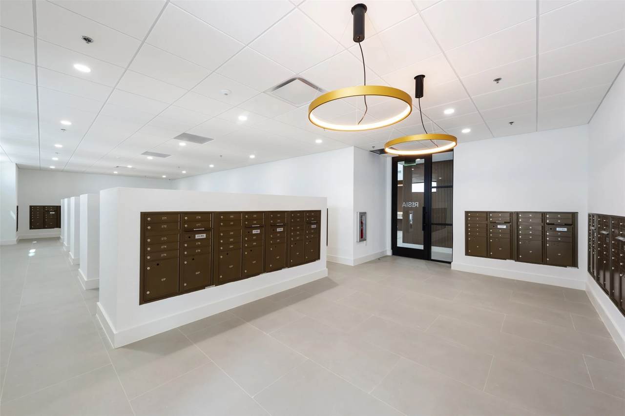 18036 Park Row - Photo 1