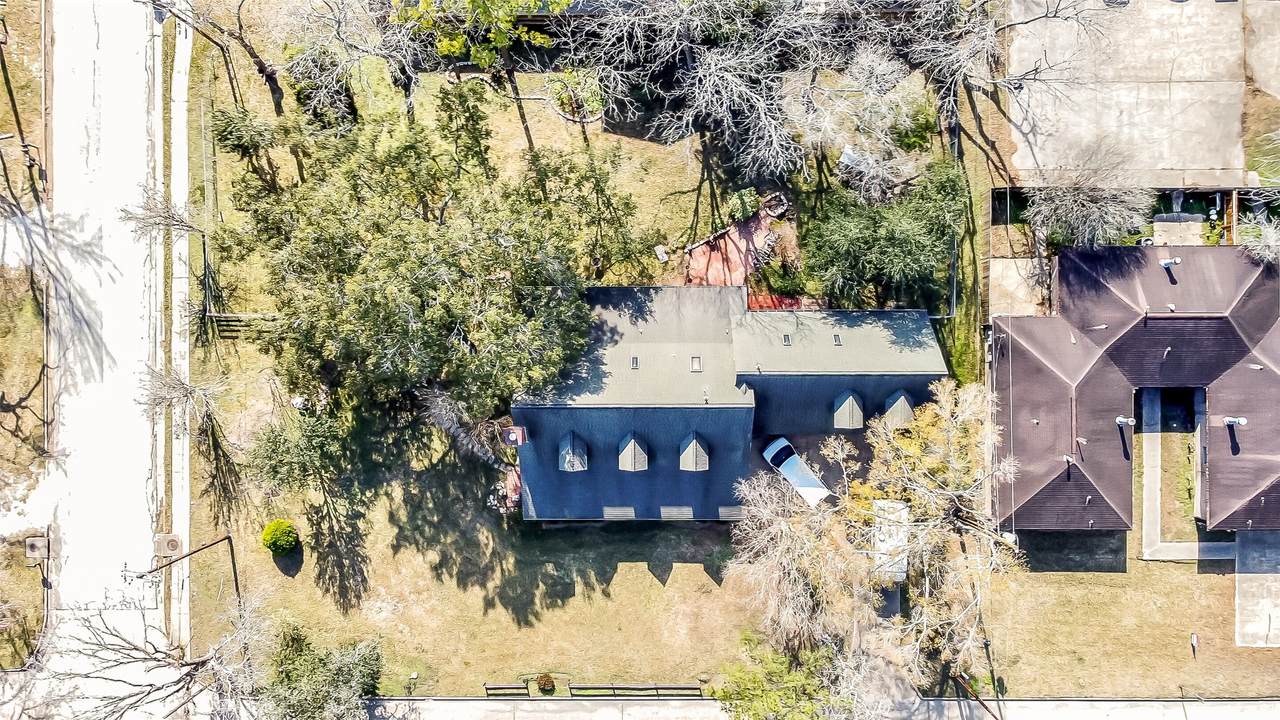 222 Quaker Drive - Photo 1