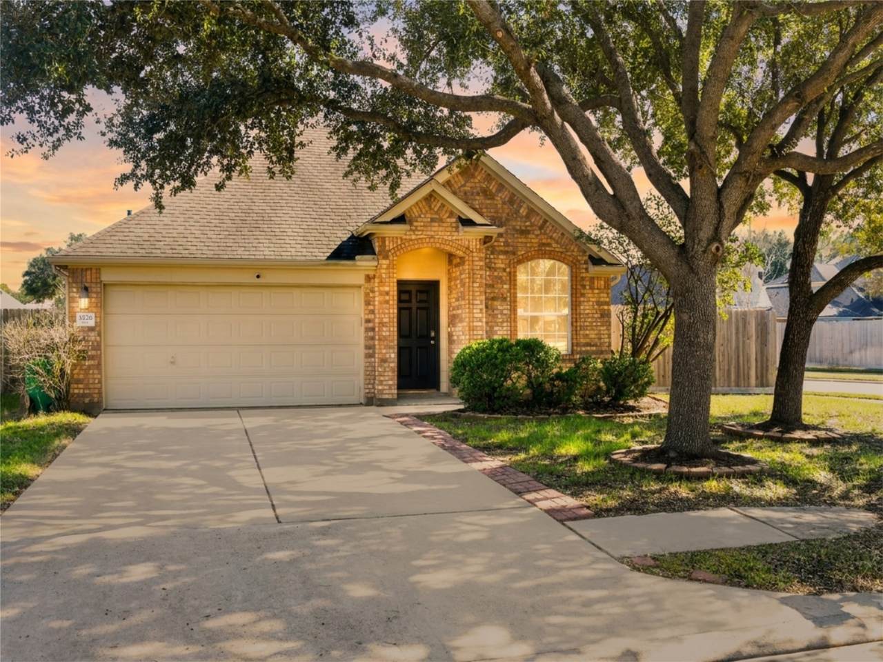 5526 Dunbrook Park Lane - Photo 1