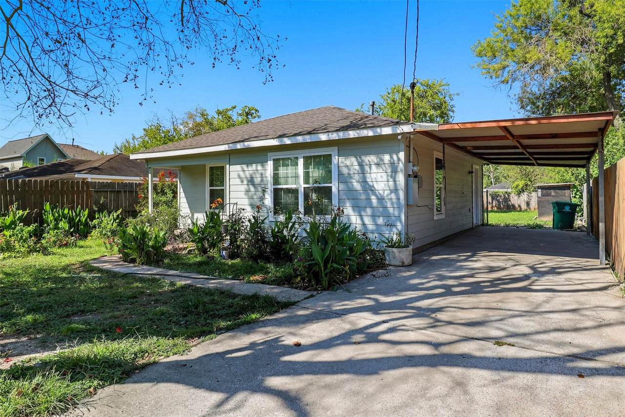 5415 Queensland Street - Photo 1