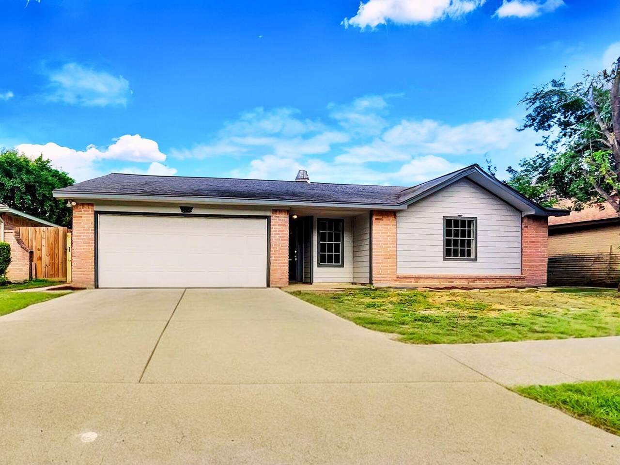 7422 Breccia Drive - Photo 1