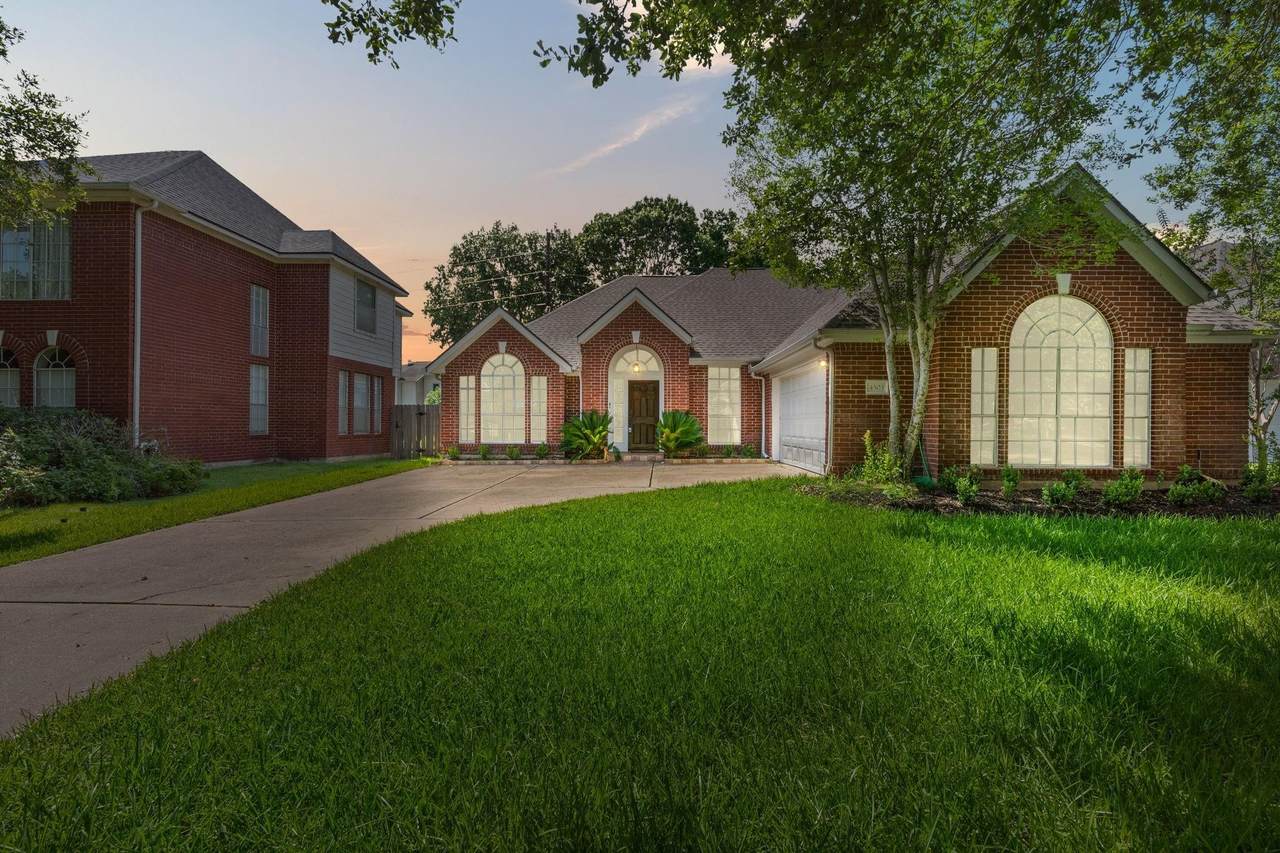 4503 Summer Lakes - Photo 1