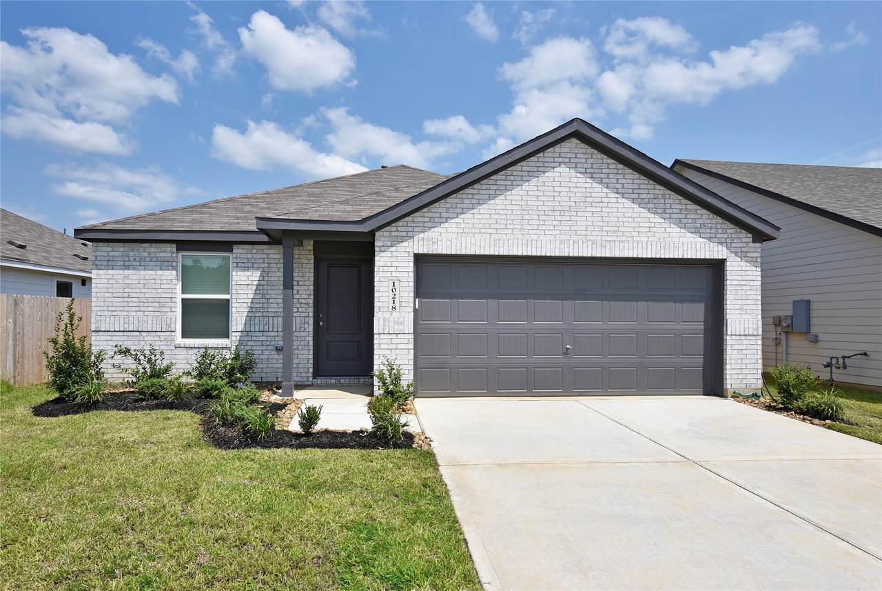 10218 Prairie Dunes Lane - Photo 1