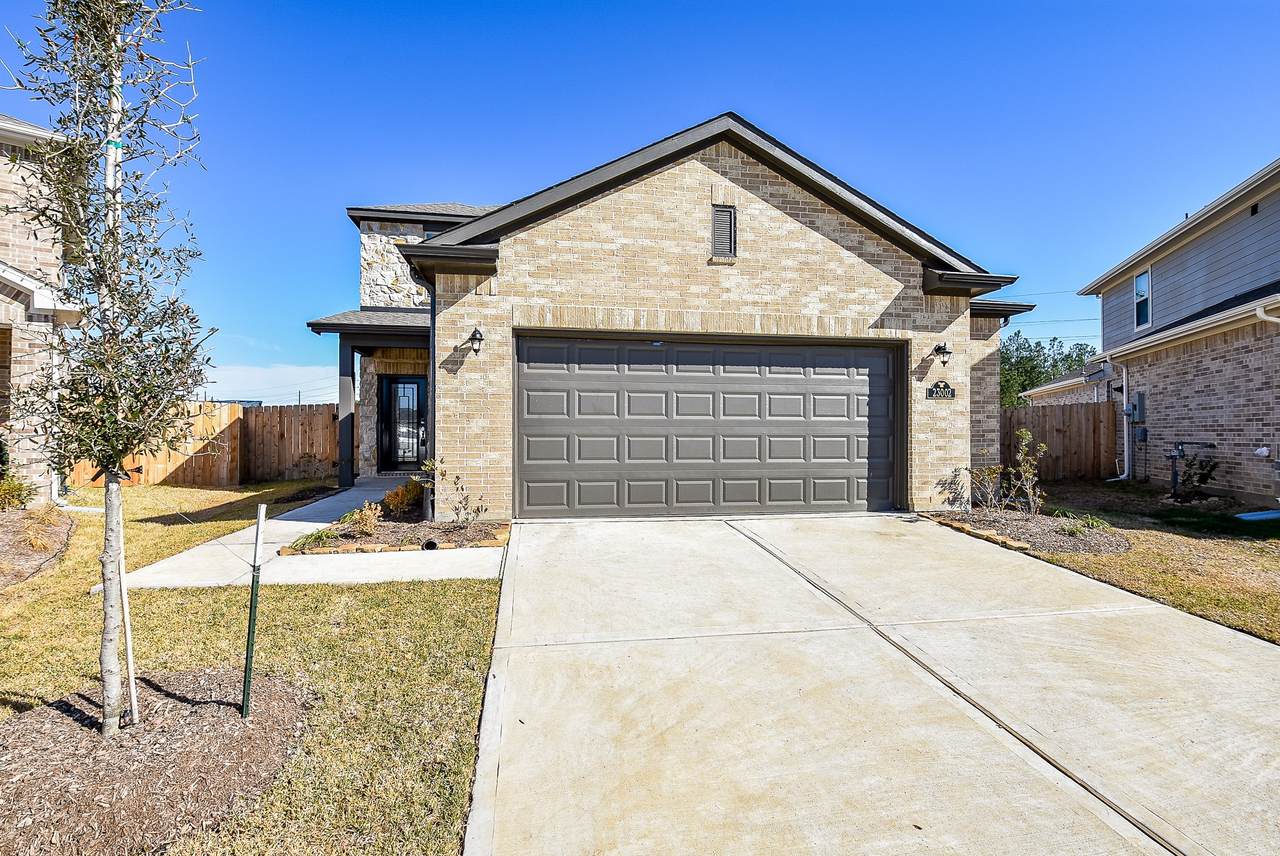 23002 Undertaken Path Drive - Photo 1