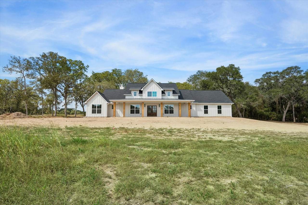 103 Woodland Creek Lane - Photo 1