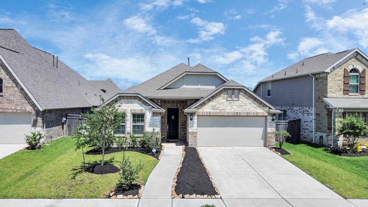 8831 Morning Glow Drive - Photo 1