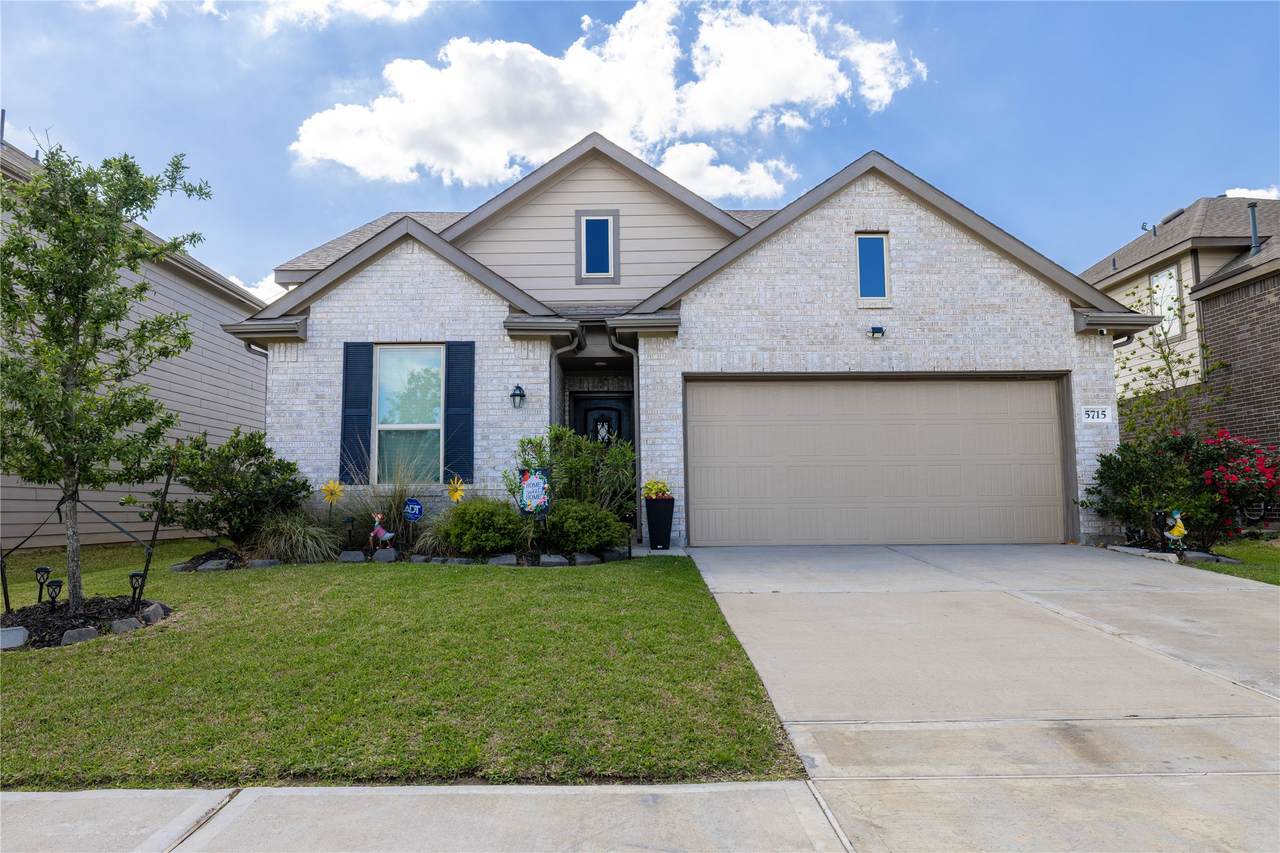 5715 Prairie Chapel Road - Photo 1