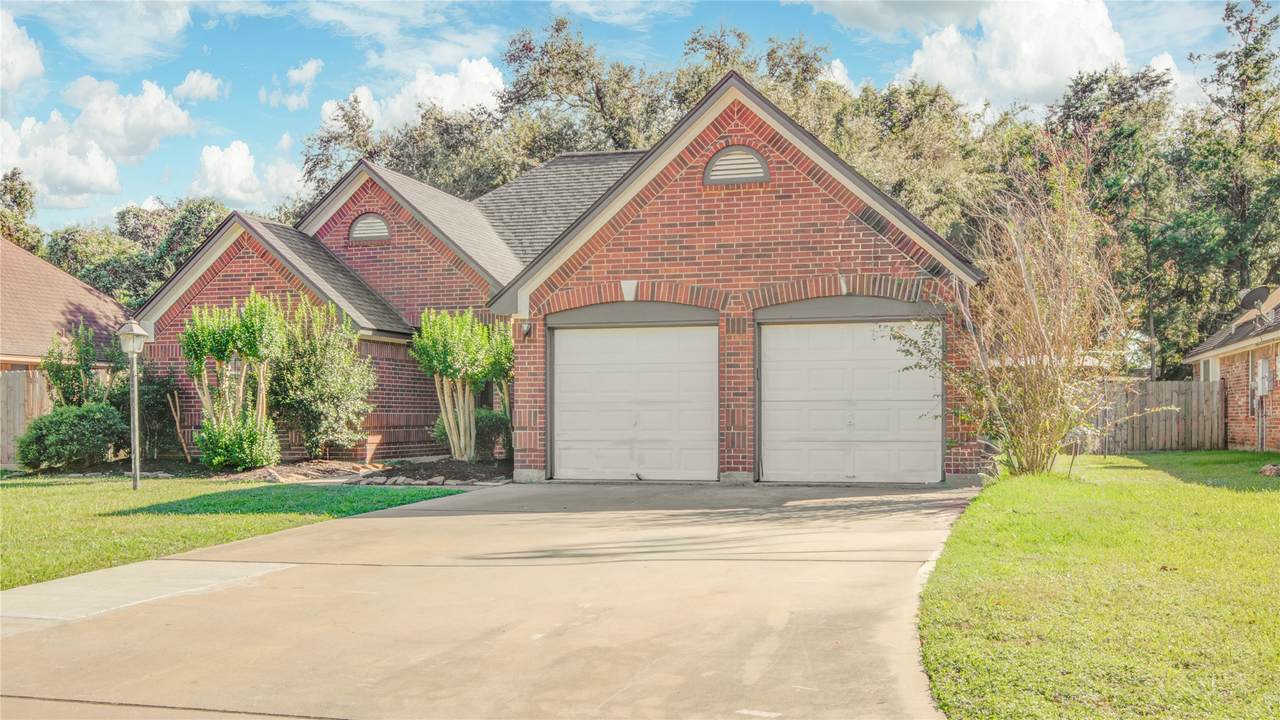 208 Balsam Street - Photo 1