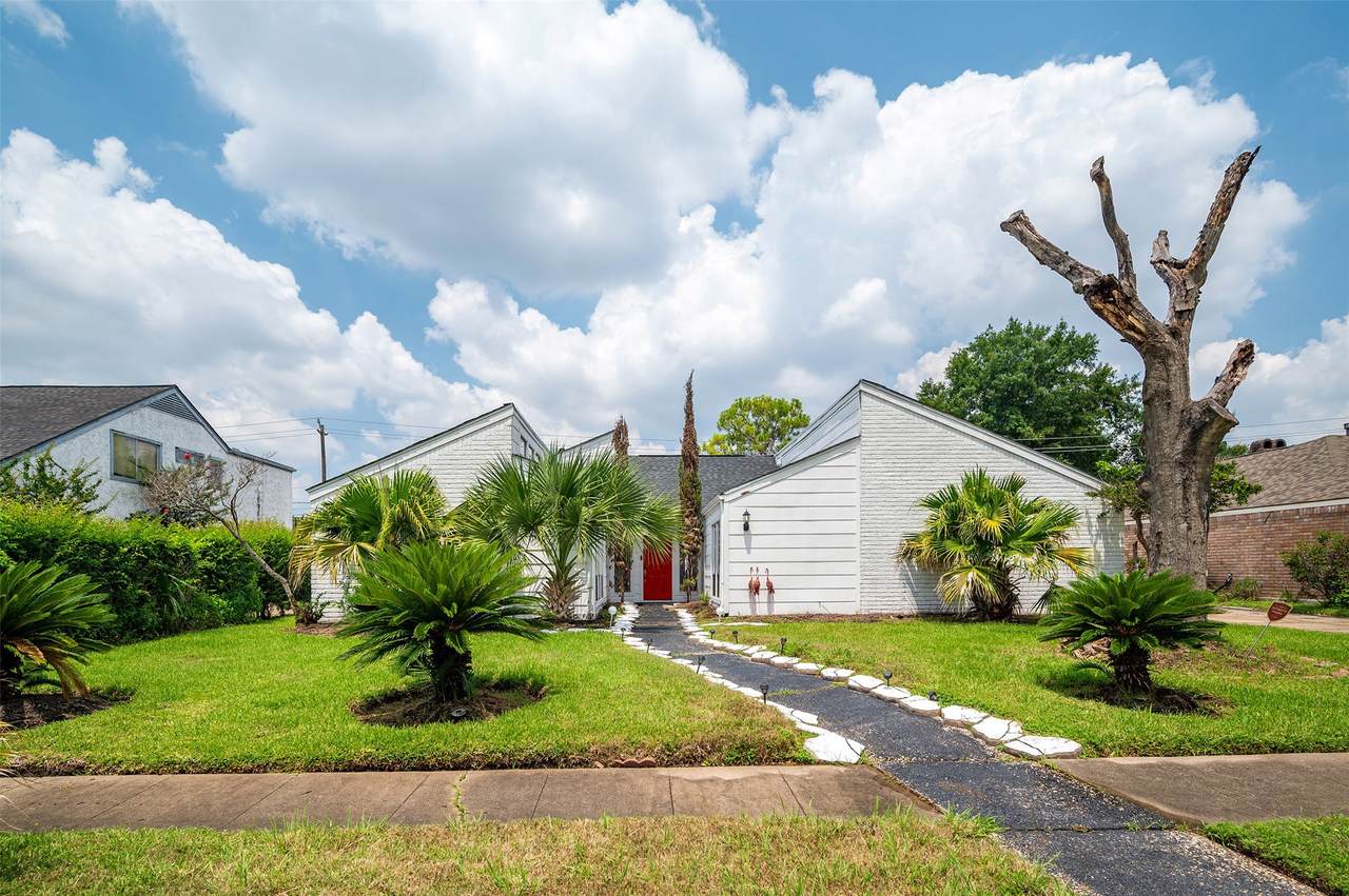 10730 Braes Bayou Drive - Photo 1