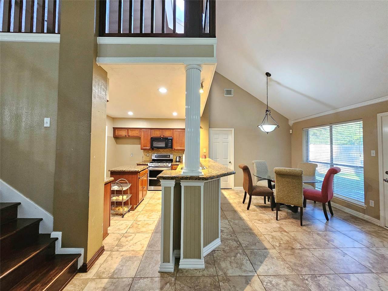 https://bt-photos.global.ssl.fastly.net/harmls/1280_boomver_1_87269510-2.jpg