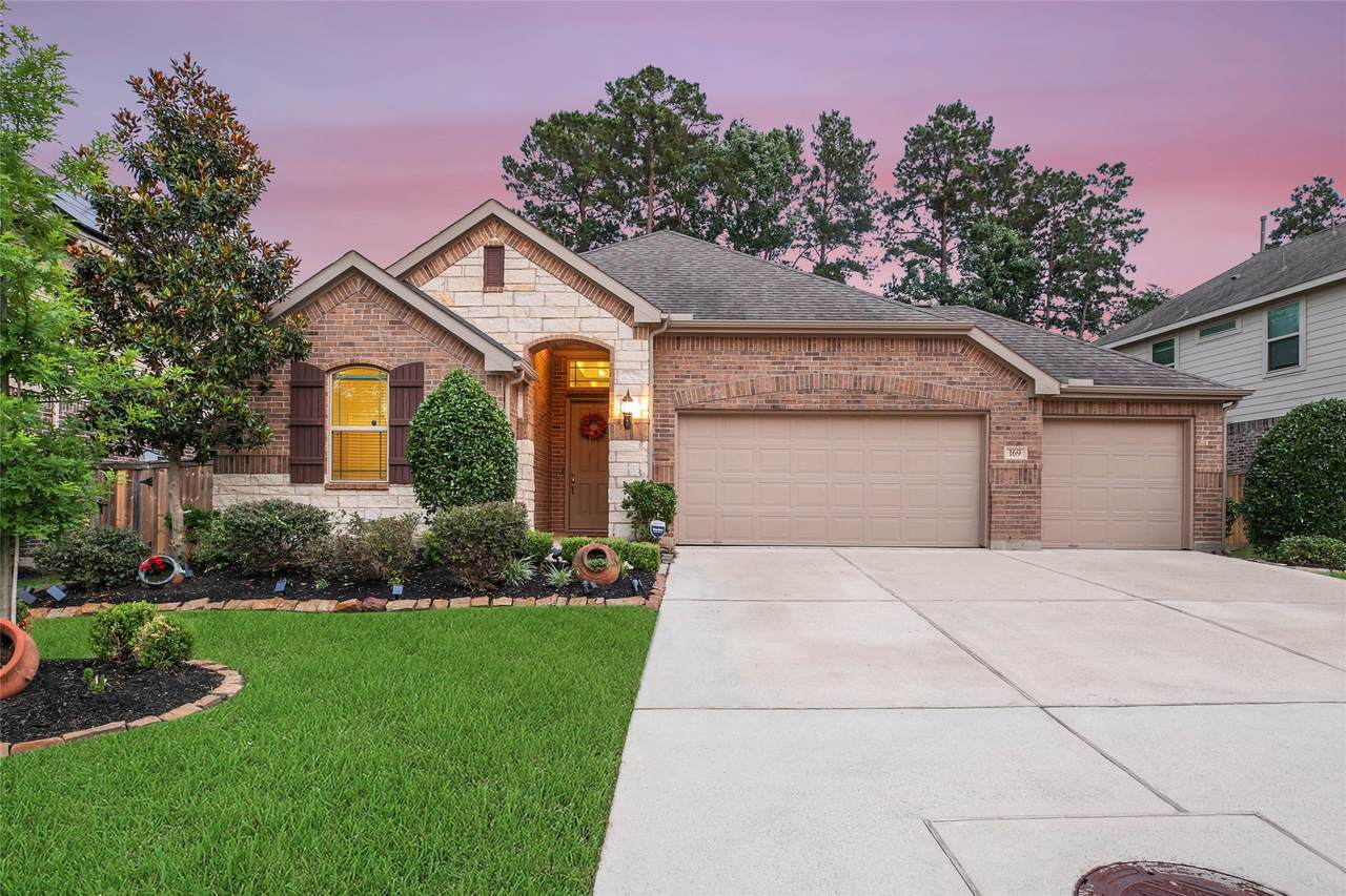 169 Bluebell Woods Way - Photo 1