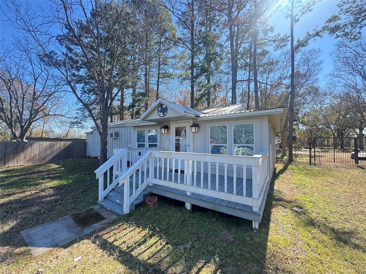 17302 Mathis - Photo 1