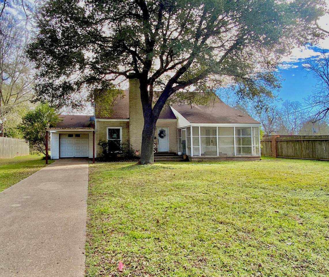 102 Gordon Drive - Photo 1