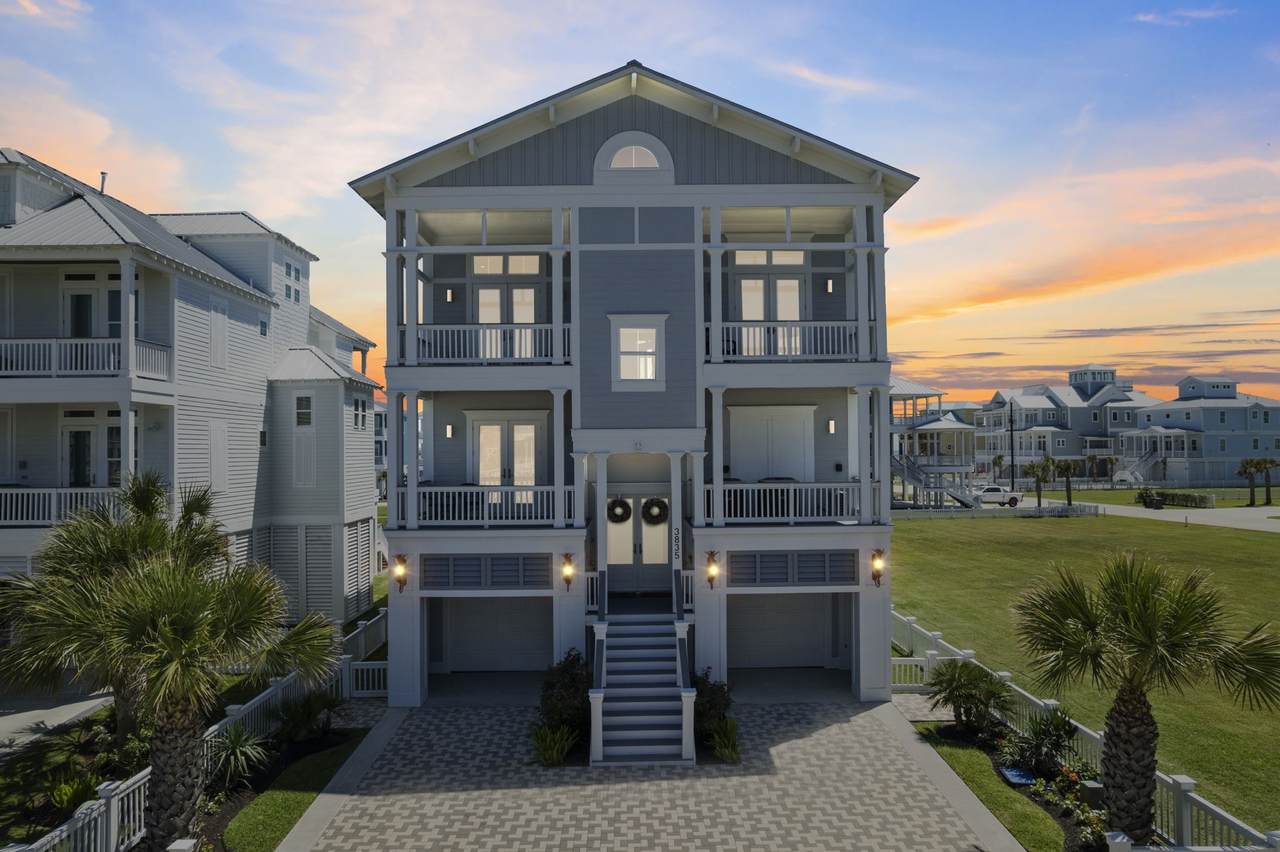 3835 Seabreeze Lane - Photo 1