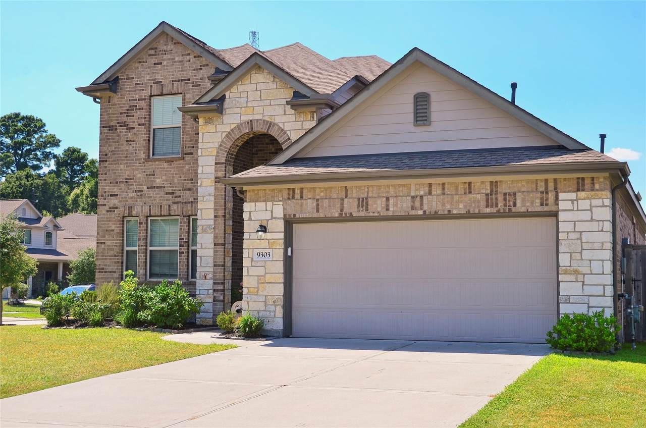 9303 Victoria Valley Court - Photo 1