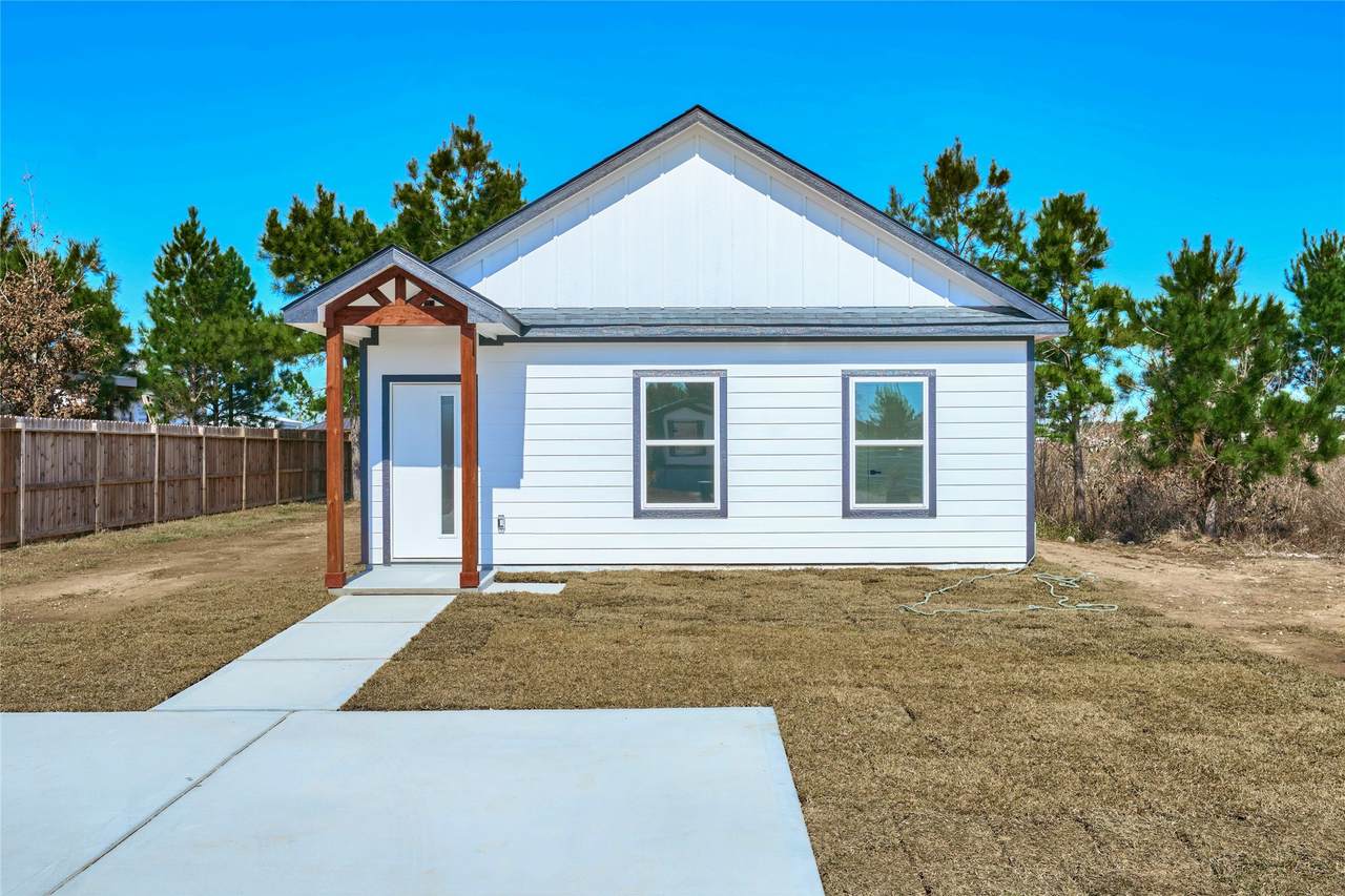 1398 Road 5607 - Photo 1