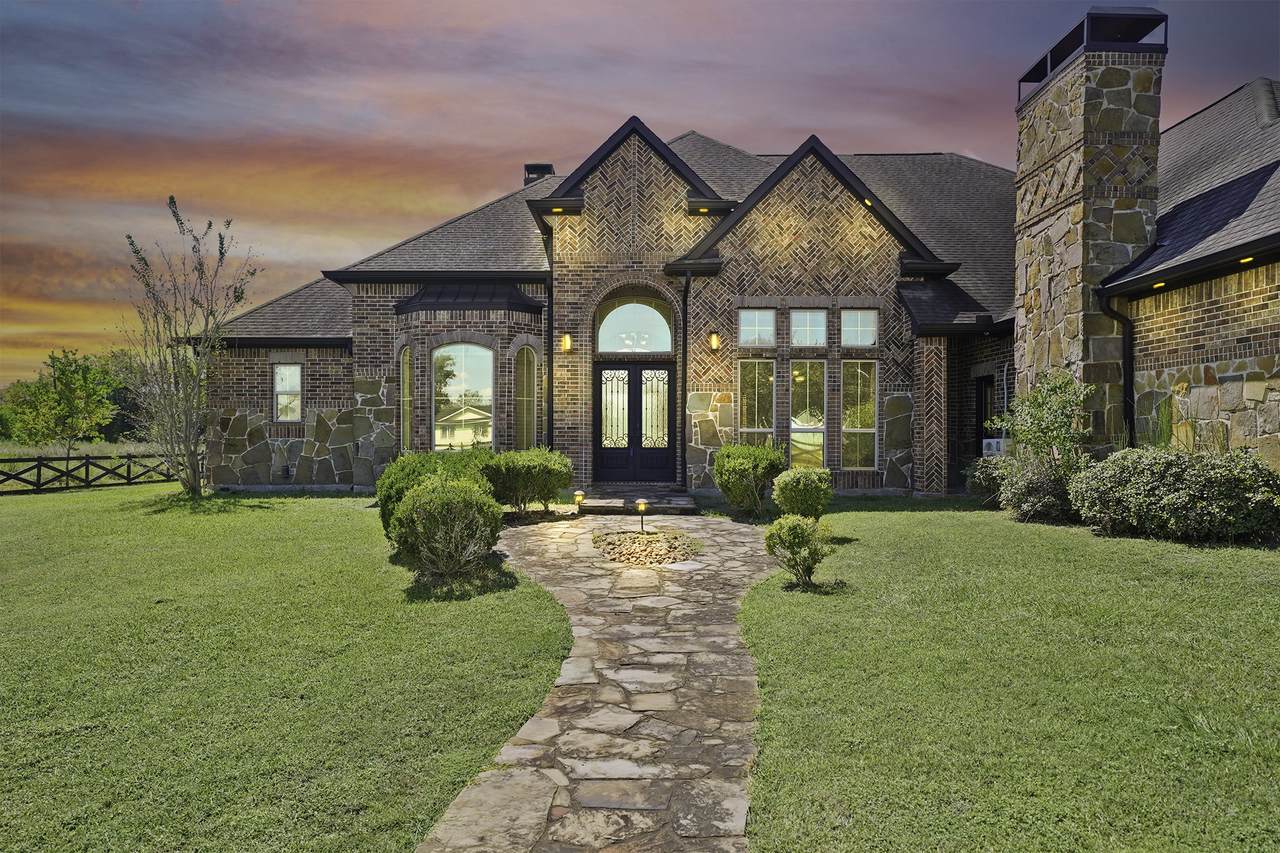 8334 Galler Road - Photo 1