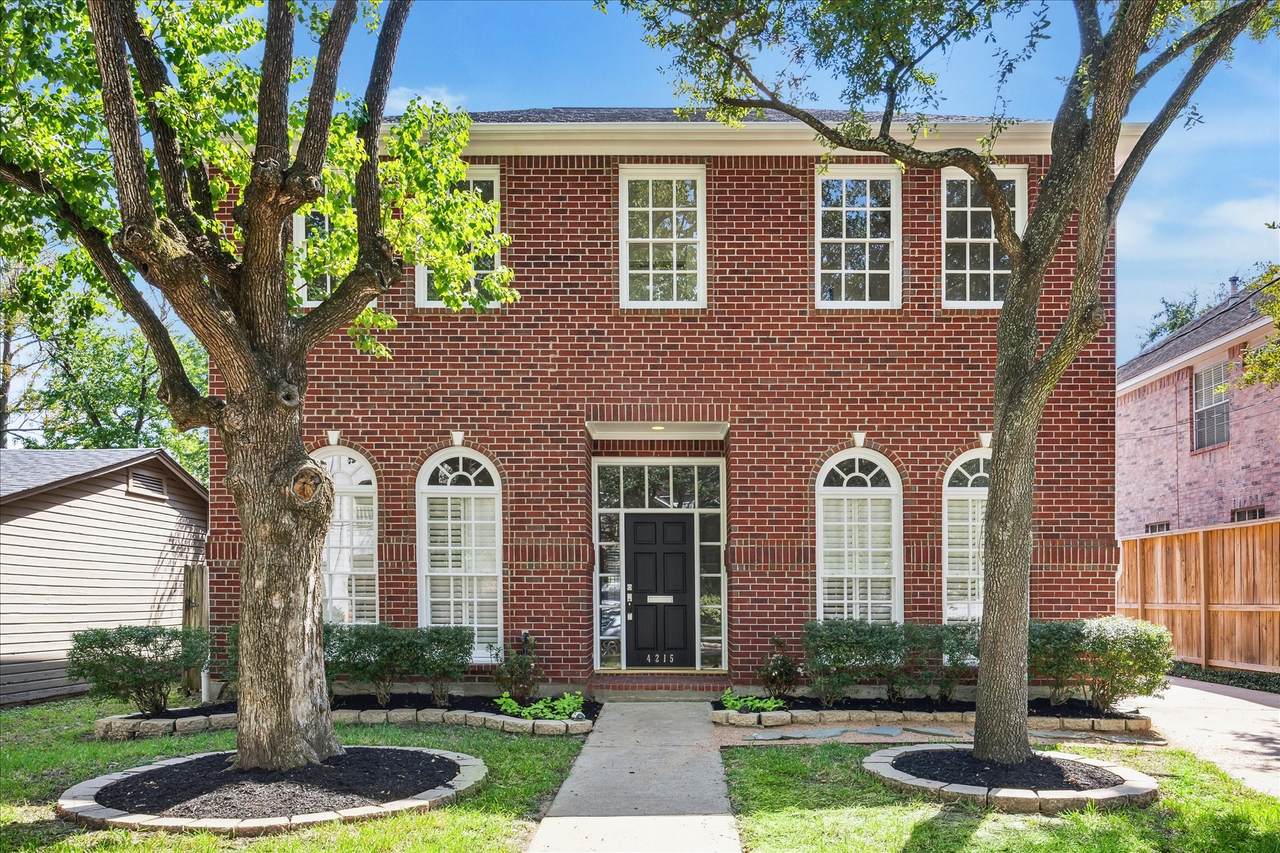 4215 Law Street - Photo 1