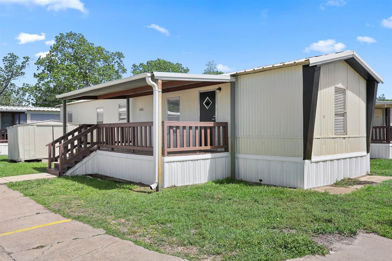 2222 Austin Avenue - Photo 1