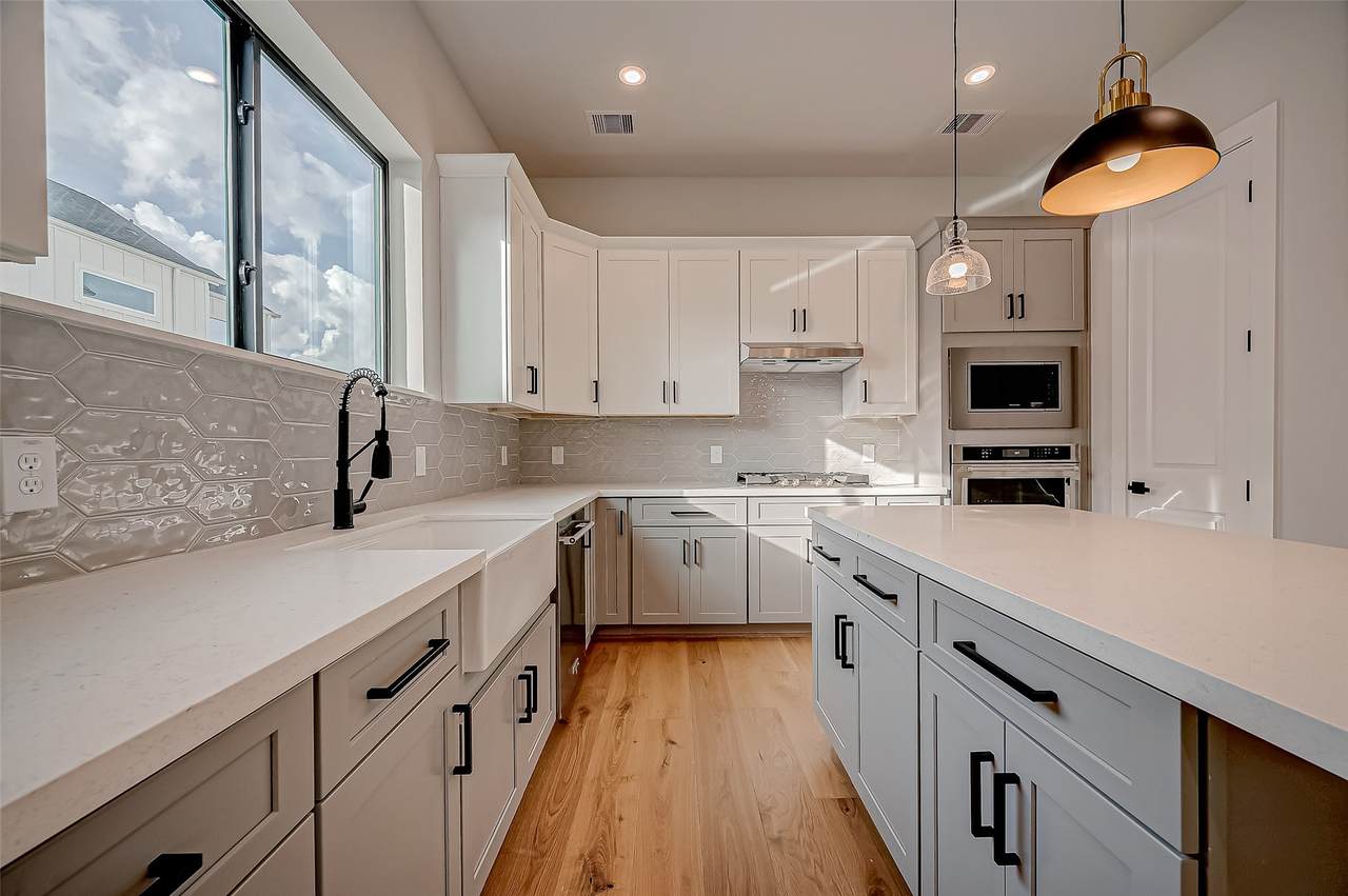 1222 24th Street - Photo 1