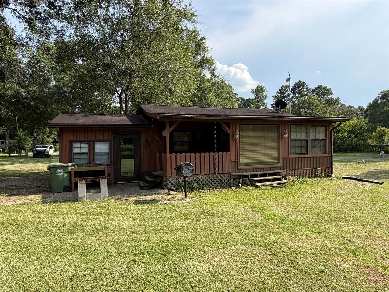 322 County Road 2321 - Photo 1
