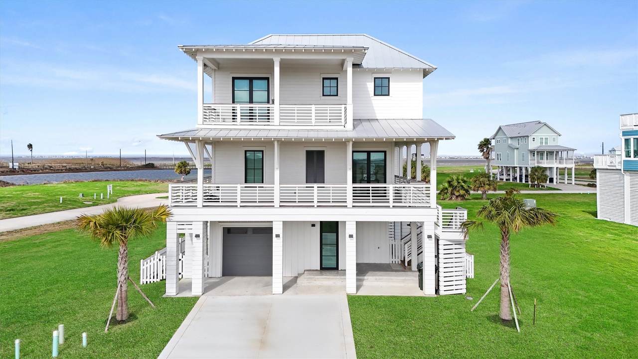 10818 Sweetwater Cove Boulevard - Photo 1