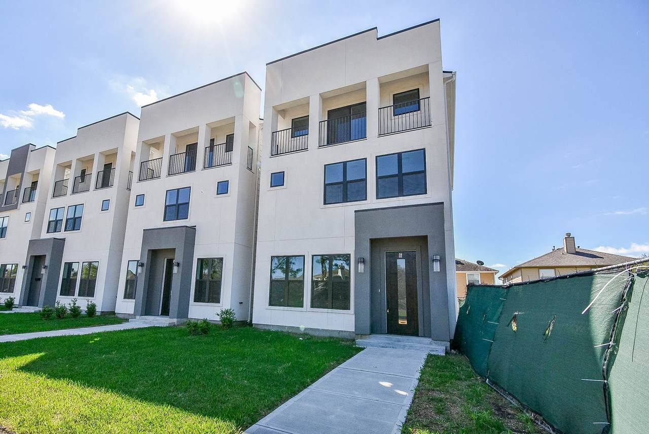 15000 Richmond Avenue - Photo 1