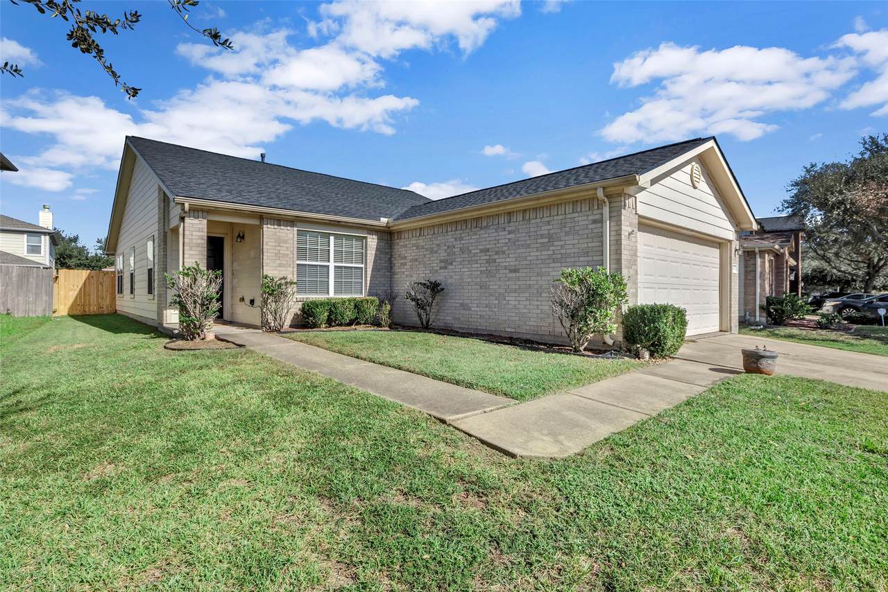 20538 Double Meadows Drive - Photo 1