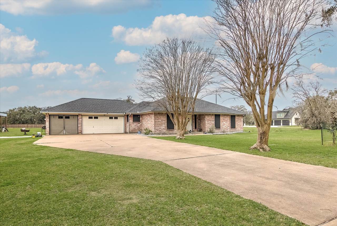 608 Lone Star Trail - Photo 1