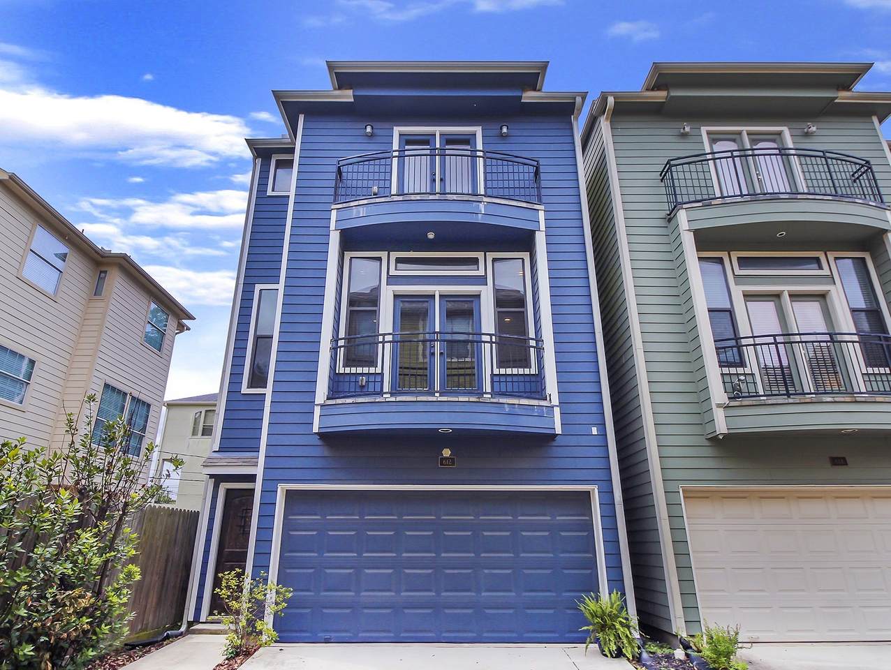 612 27th Street - Photo 1