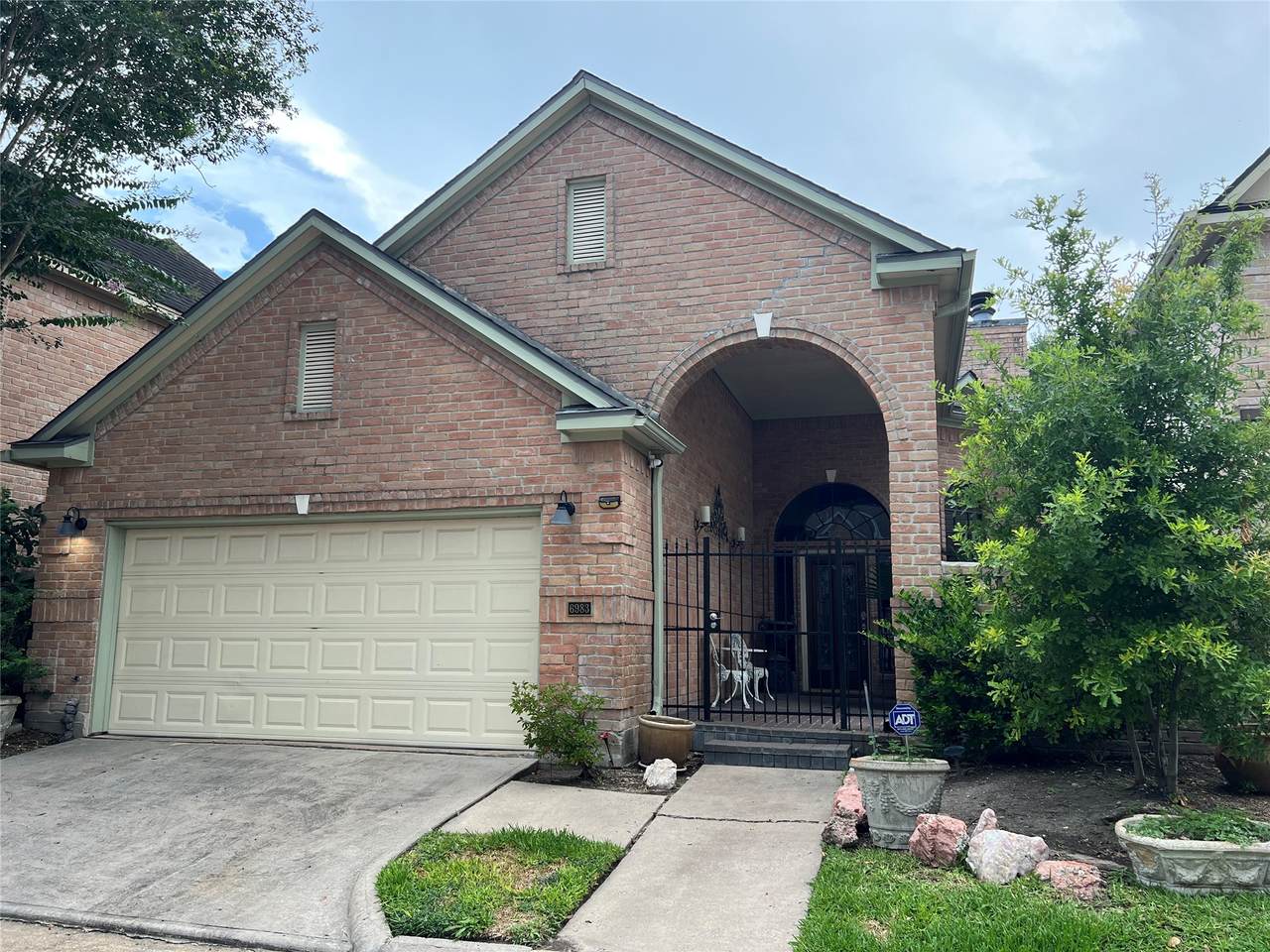 6983 Oakwood Park - Photo 1