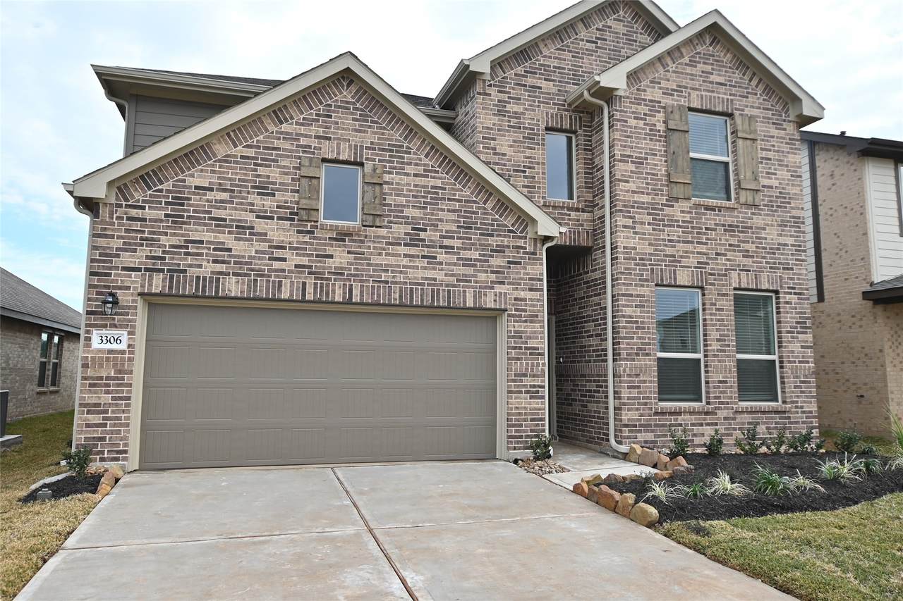 3306 Driftwood Meadow Lane - Photo 1