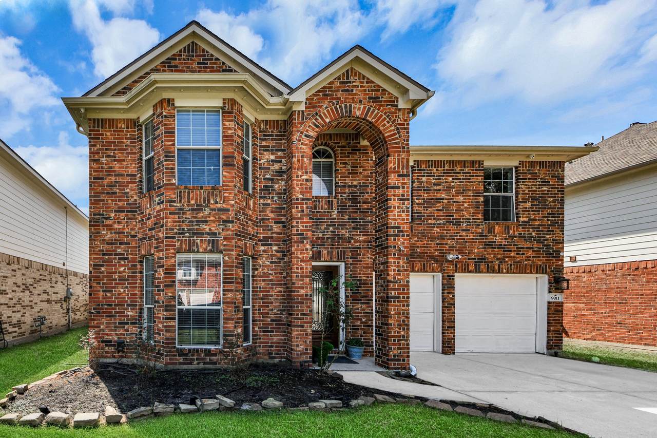 9011 Ferndale Place Drive - Photo 1