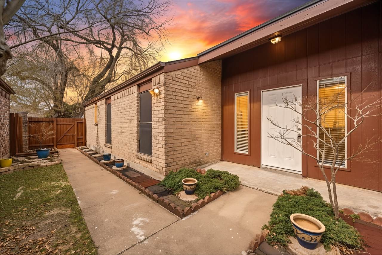 8807 Belle Glen Drive - Photo 1