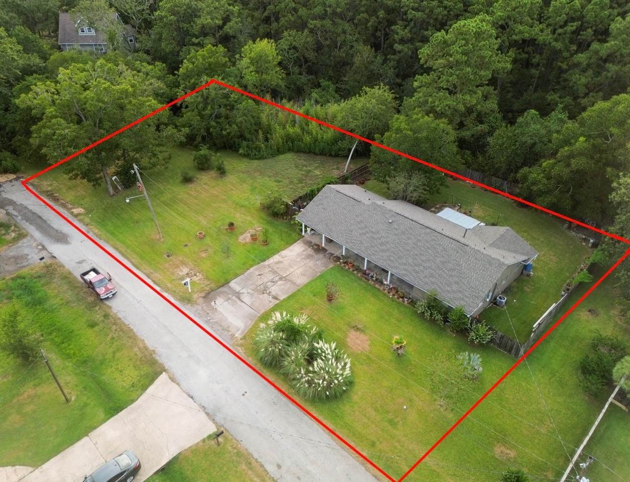 2117 Pecan Street - Photo 1