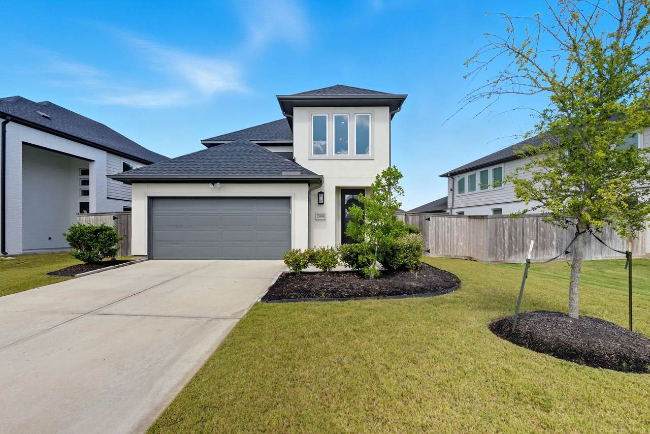 21810 Fitzroy Manor Lane - Photo 1