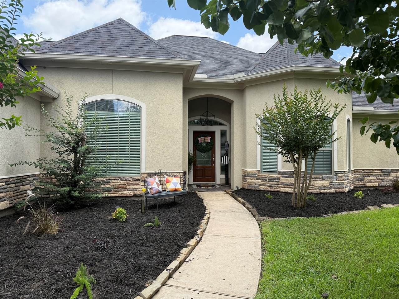 27326 Karaugh Drive - Photo 1