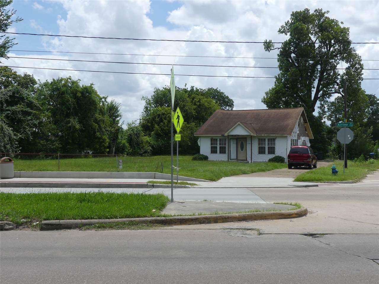 7713 Airline Drive - Photo 1