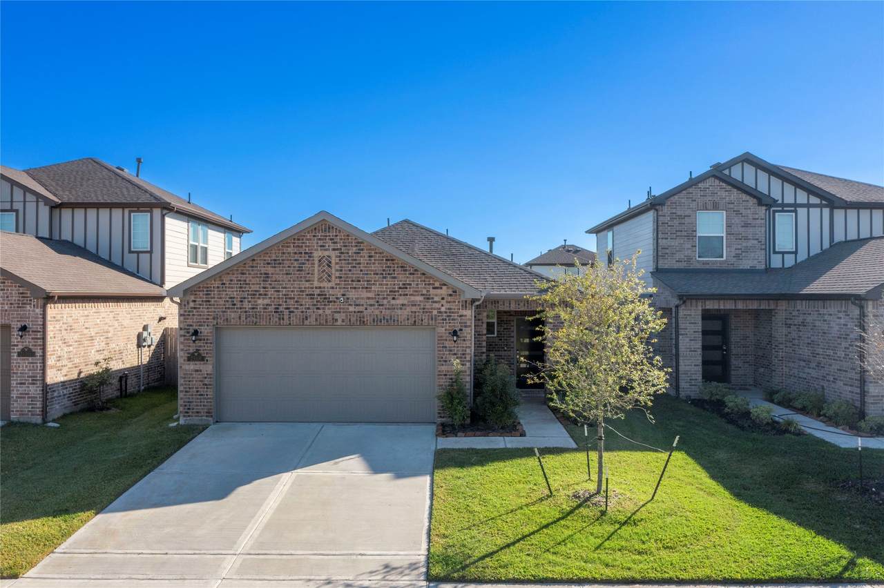 23319 Spring Genesis Lane - Photo 1
