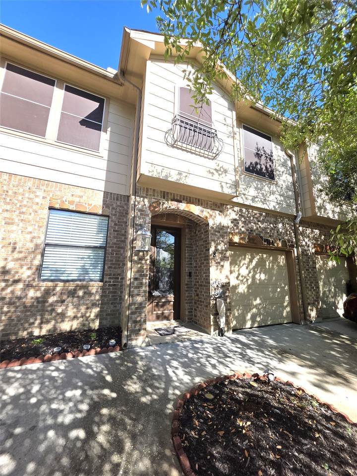 1898 Longmire Road - Photo 1