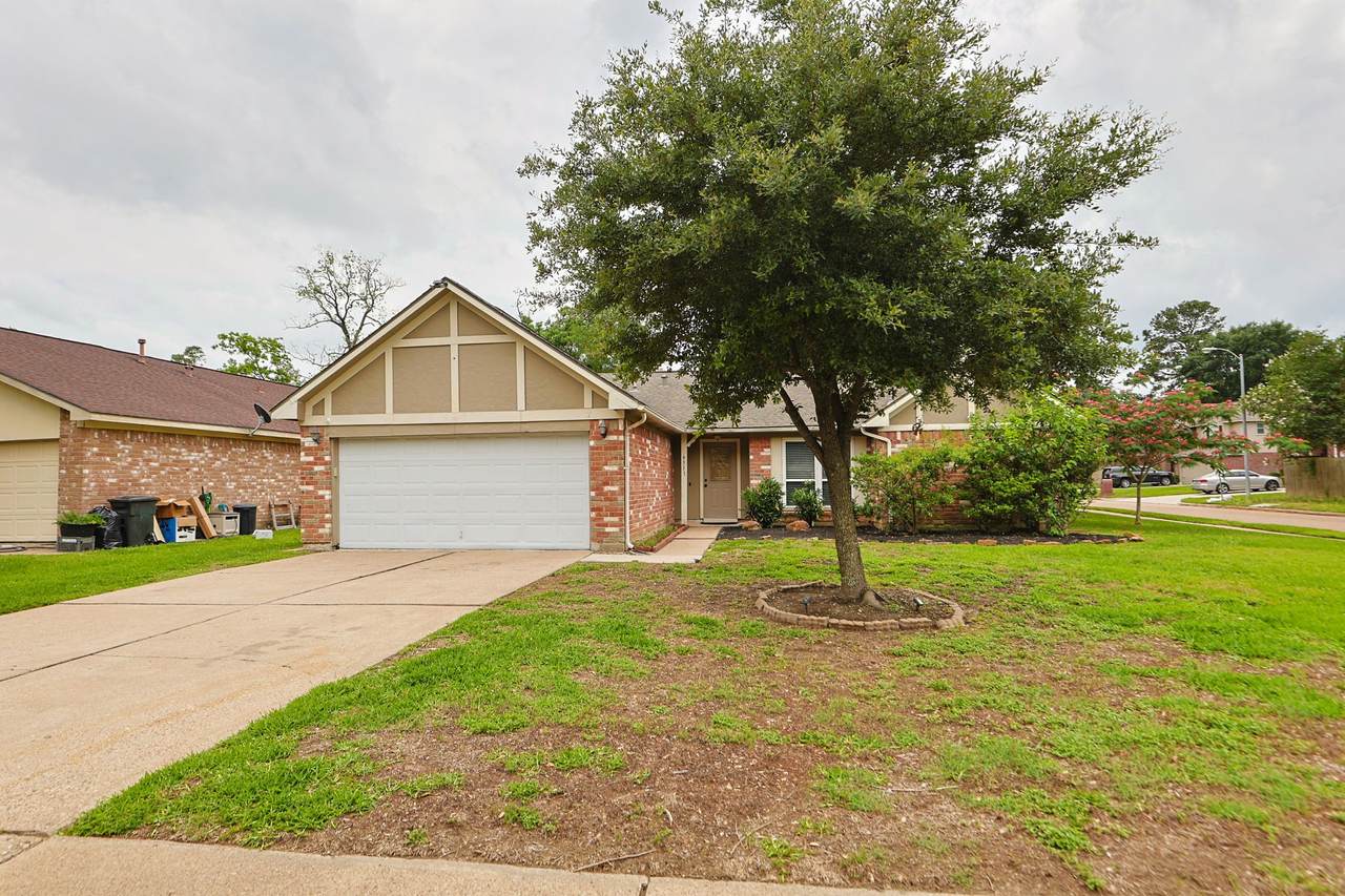9511 Charter Ridge Drive - Photo 1