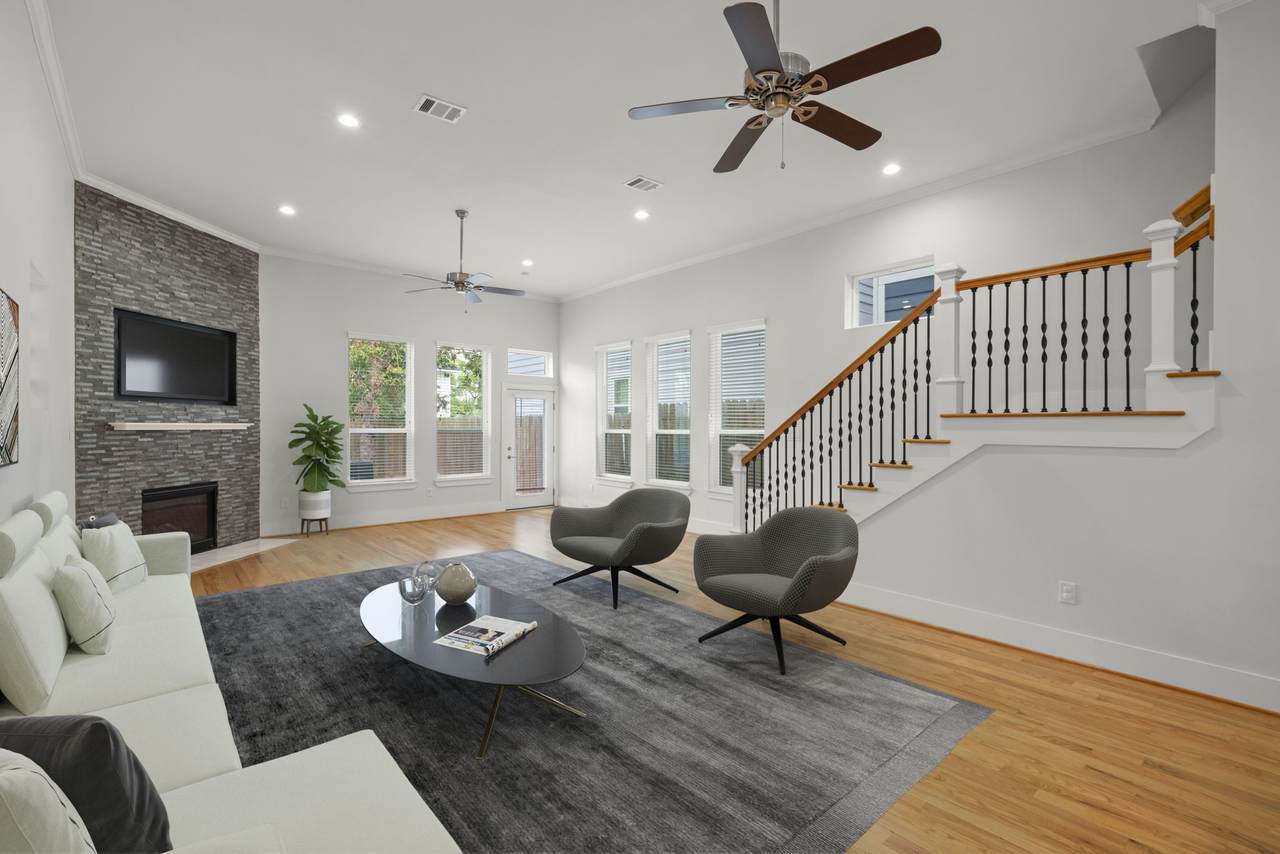 206 Burr Street - Photo 1