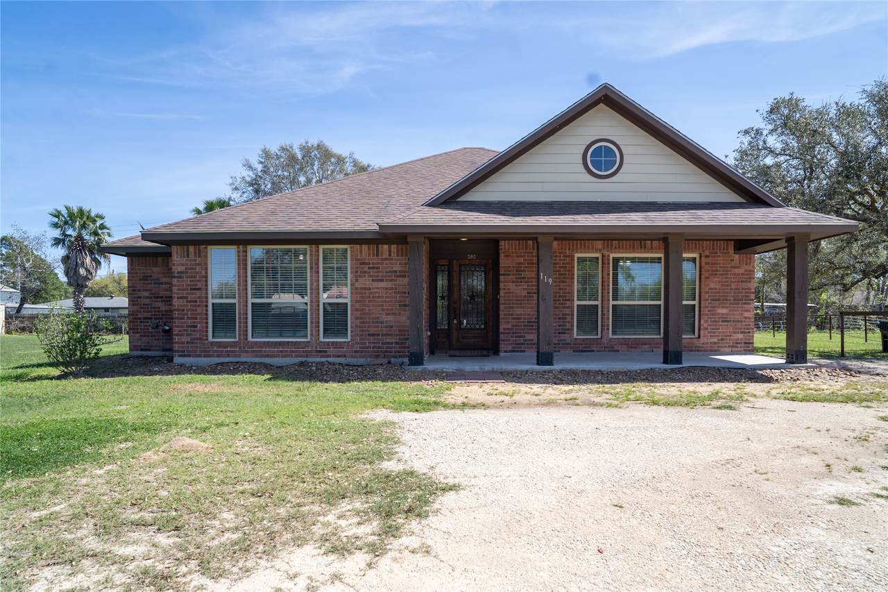 119 Hackberry Street - Photo 1