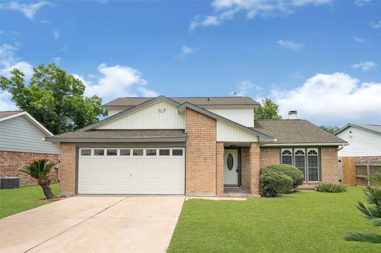 12543 Versailles Drive - Photo 1