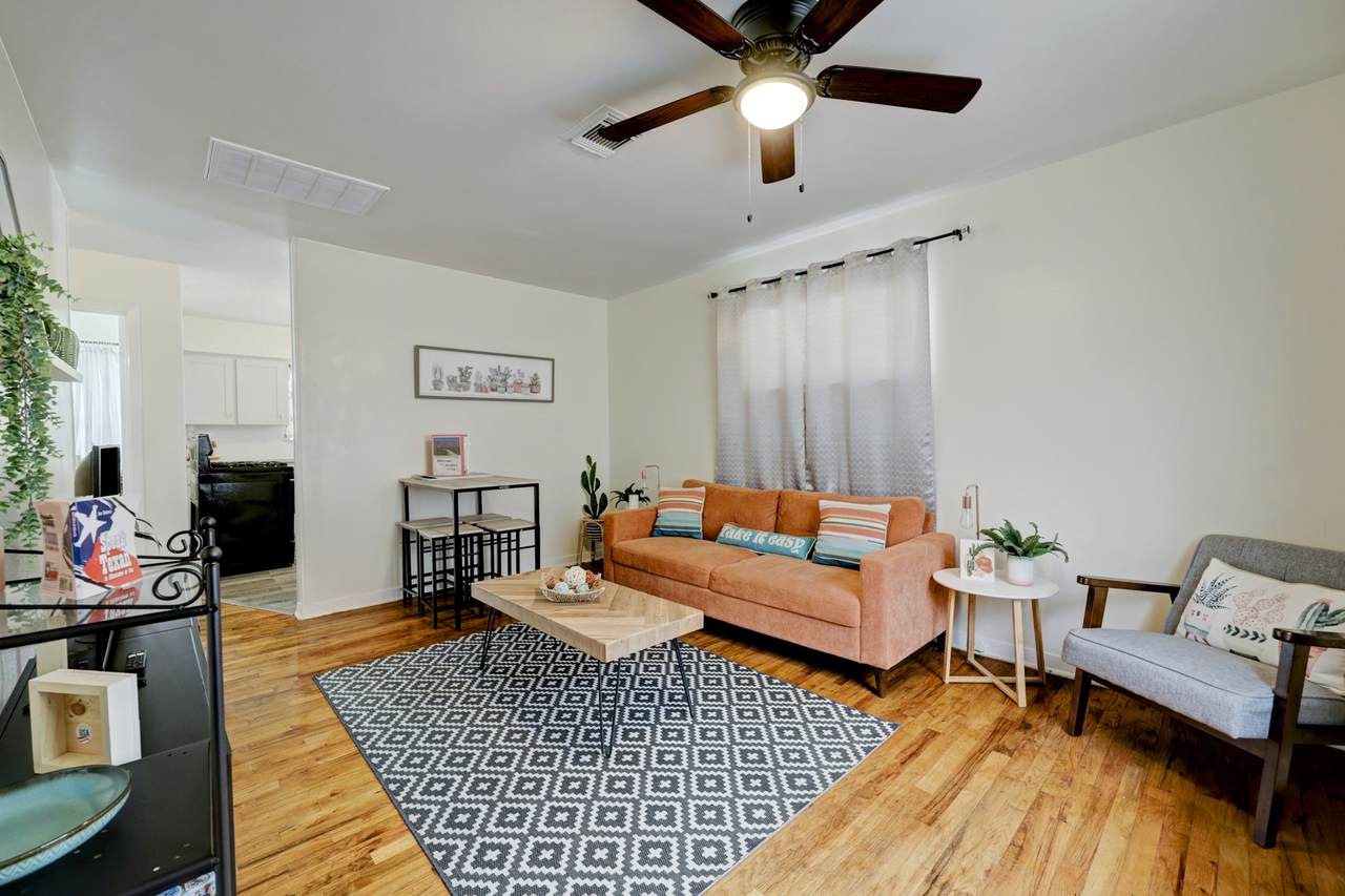 220 Caplin Street - Photo 1