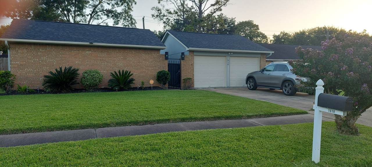 1618 Thornbrook Drive - Photo 1