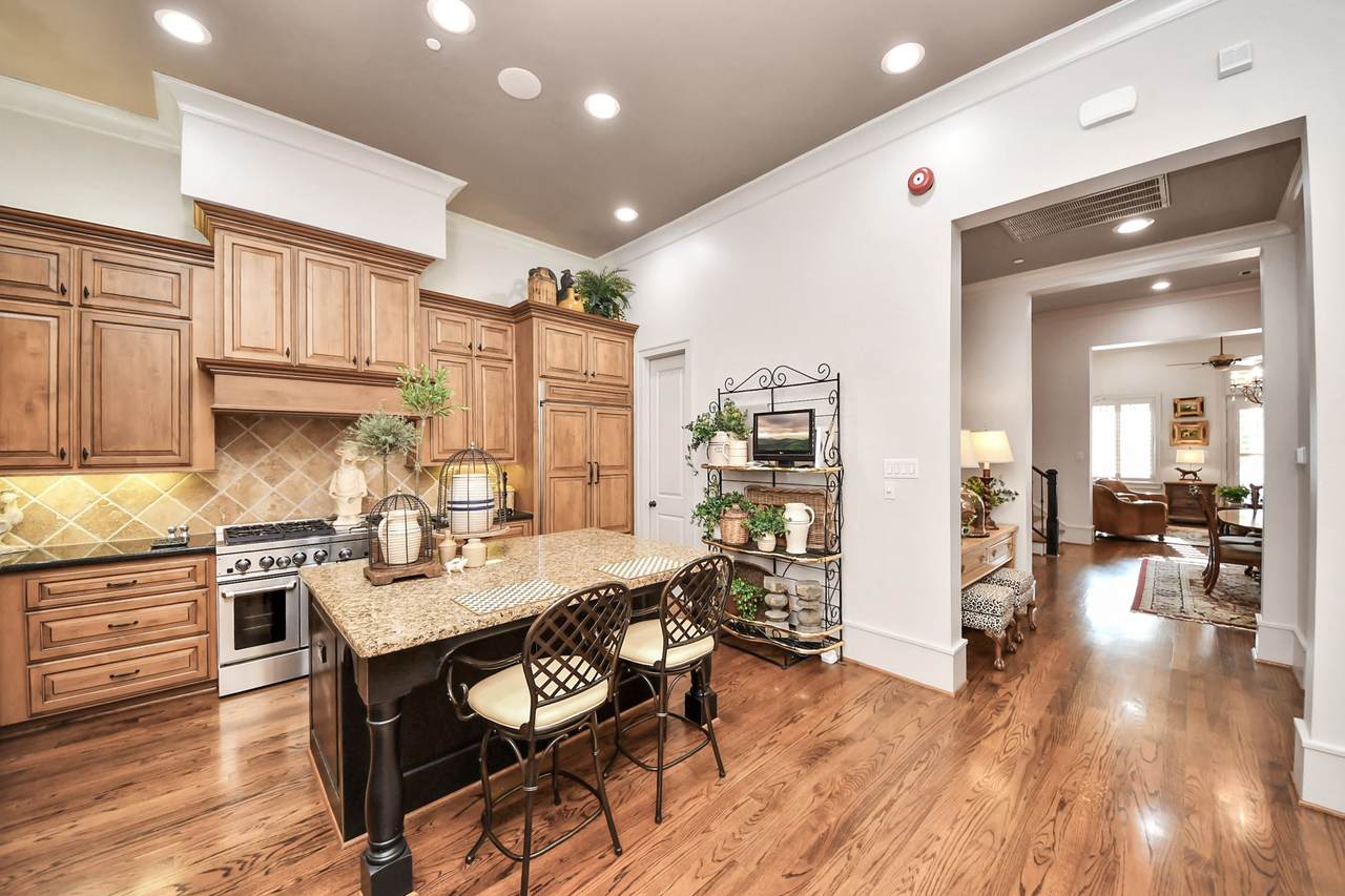 1406 Lake Pointe Parkway - Photo 1