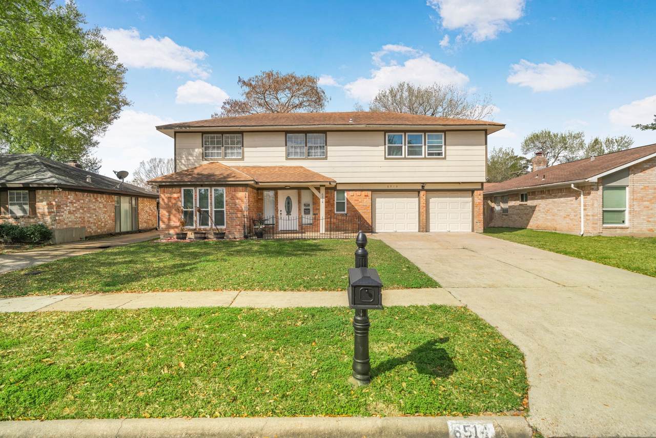 6514 Vialinda Drive - Photo 1