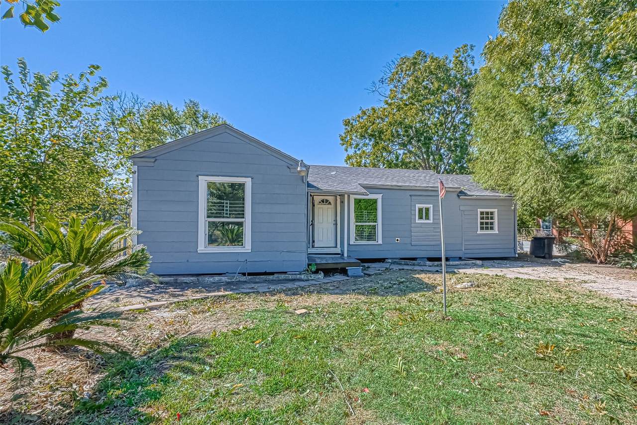 4118 Sunflower Street - Photo 1
