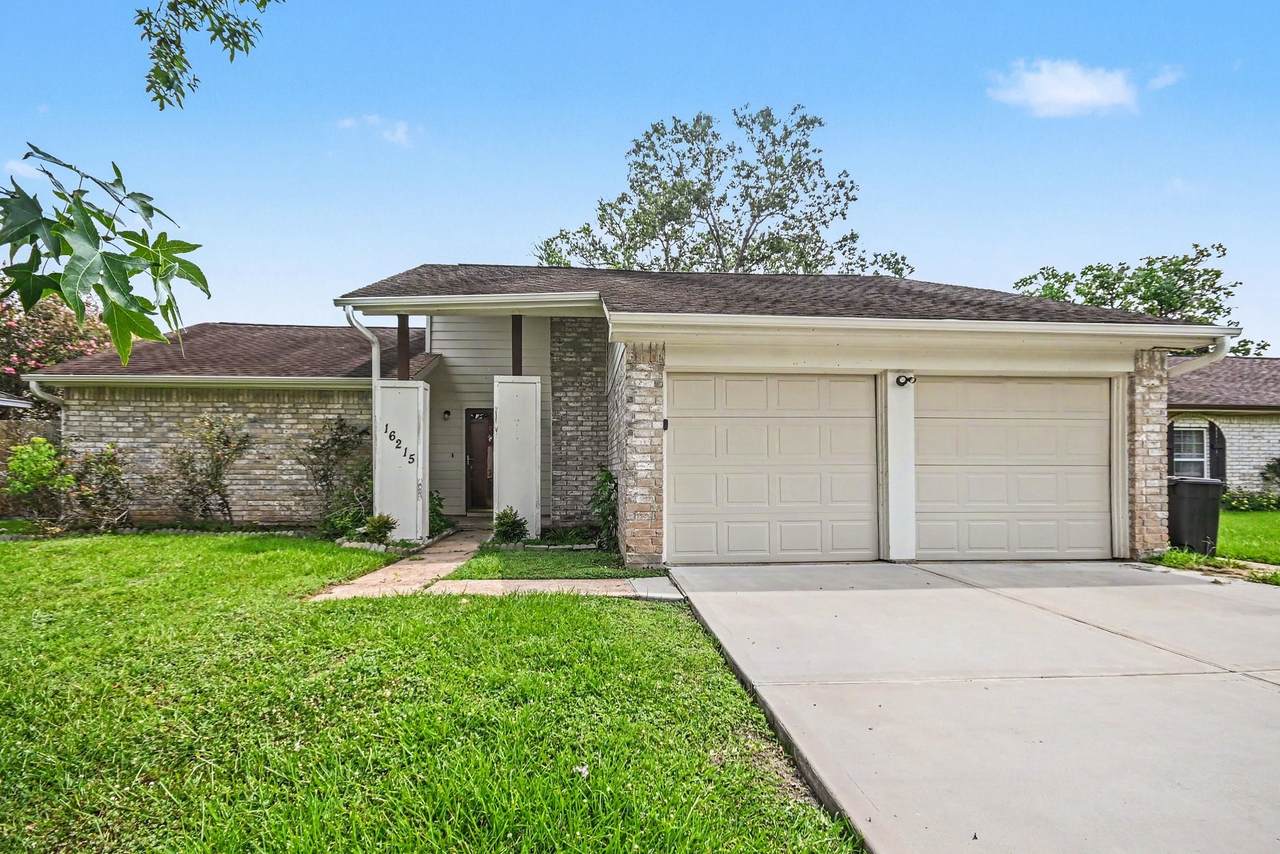 16215 Barcelona Drive - Photo 1